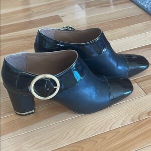 Calvin Klein Chic Black and Gold Heeled Shoes with Block Heel Size 10